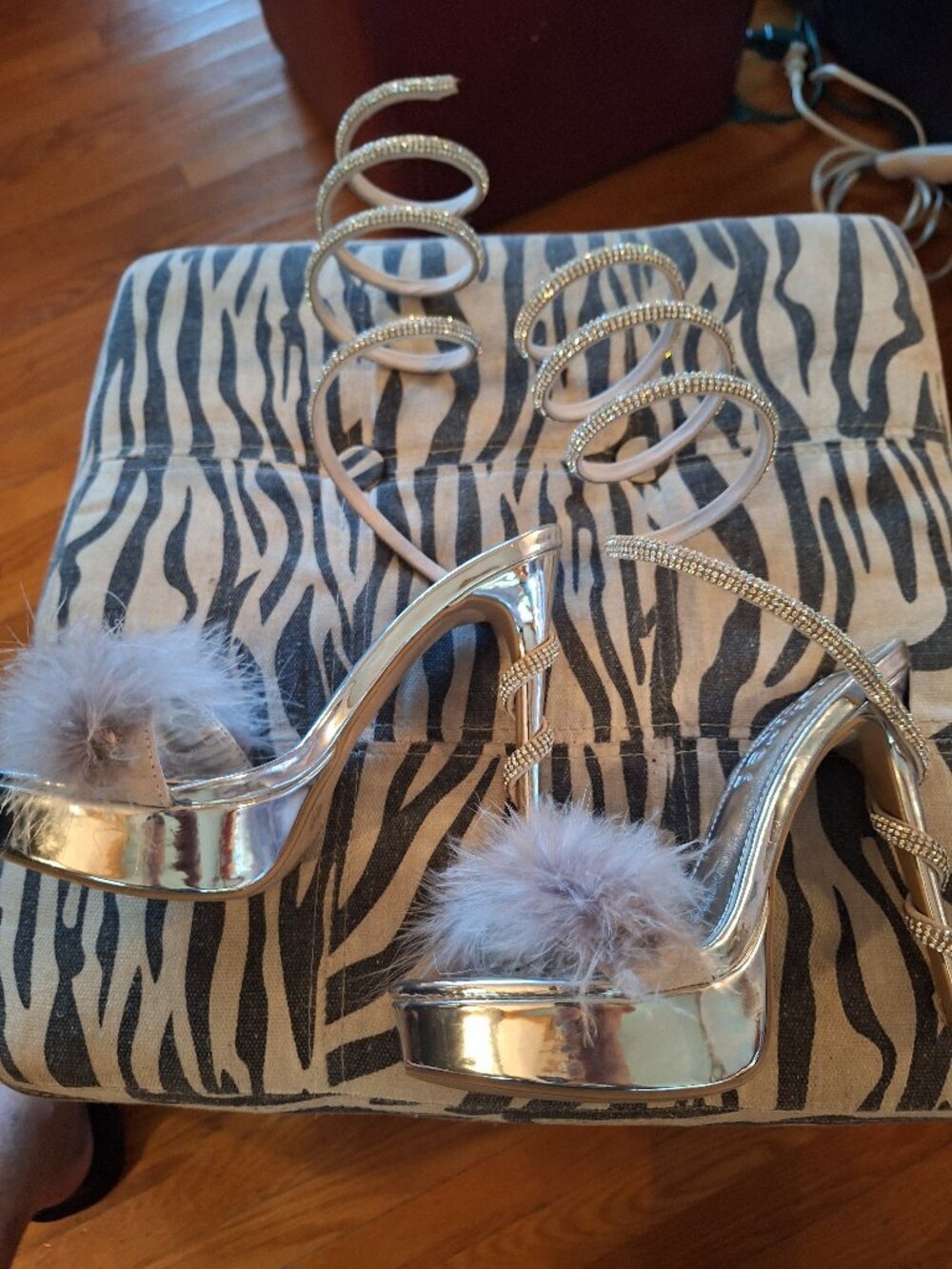 Wow! Shoes for you! Sz 6